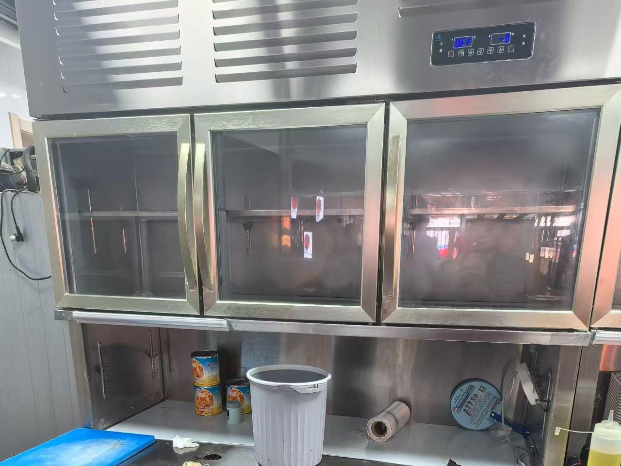 厨房设备